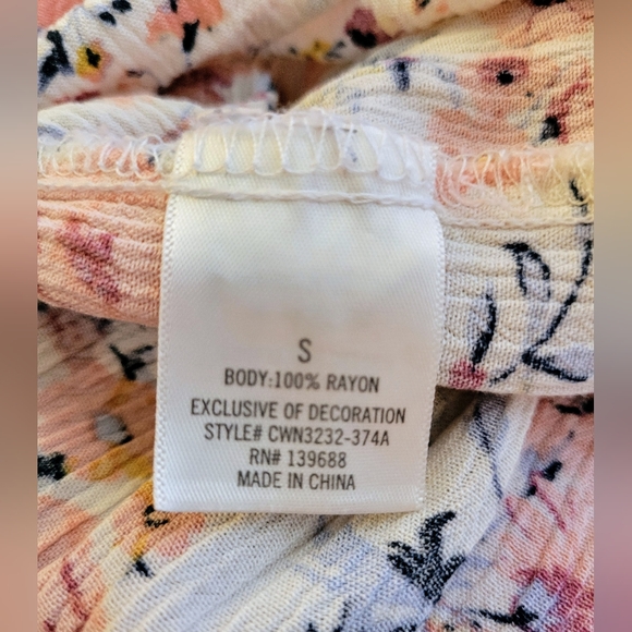 Free Francesca's Collections Blue Rain Quincy Floral Crochet Blouse, Boho, S - Picture 13 of 14